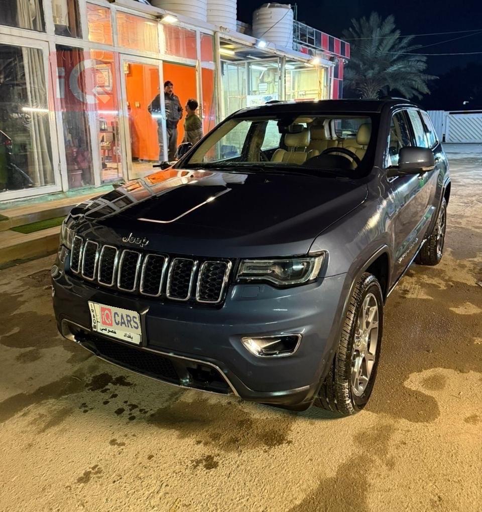 جیپ گراند شیرۆکی